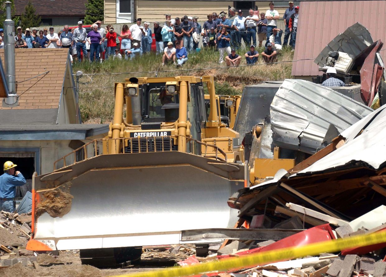 Residents remember the Killdozer rampage 20 years later — Heapio